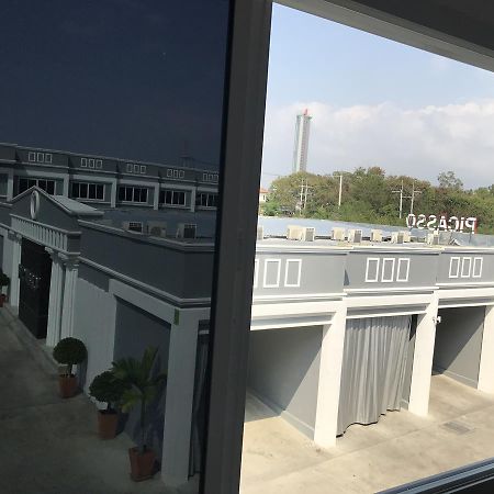 Picasso Motel Pattaya Ngoại thất bức ảnh