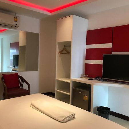 Picasso Motel Pattaya Ngoại thất bức ảnh
